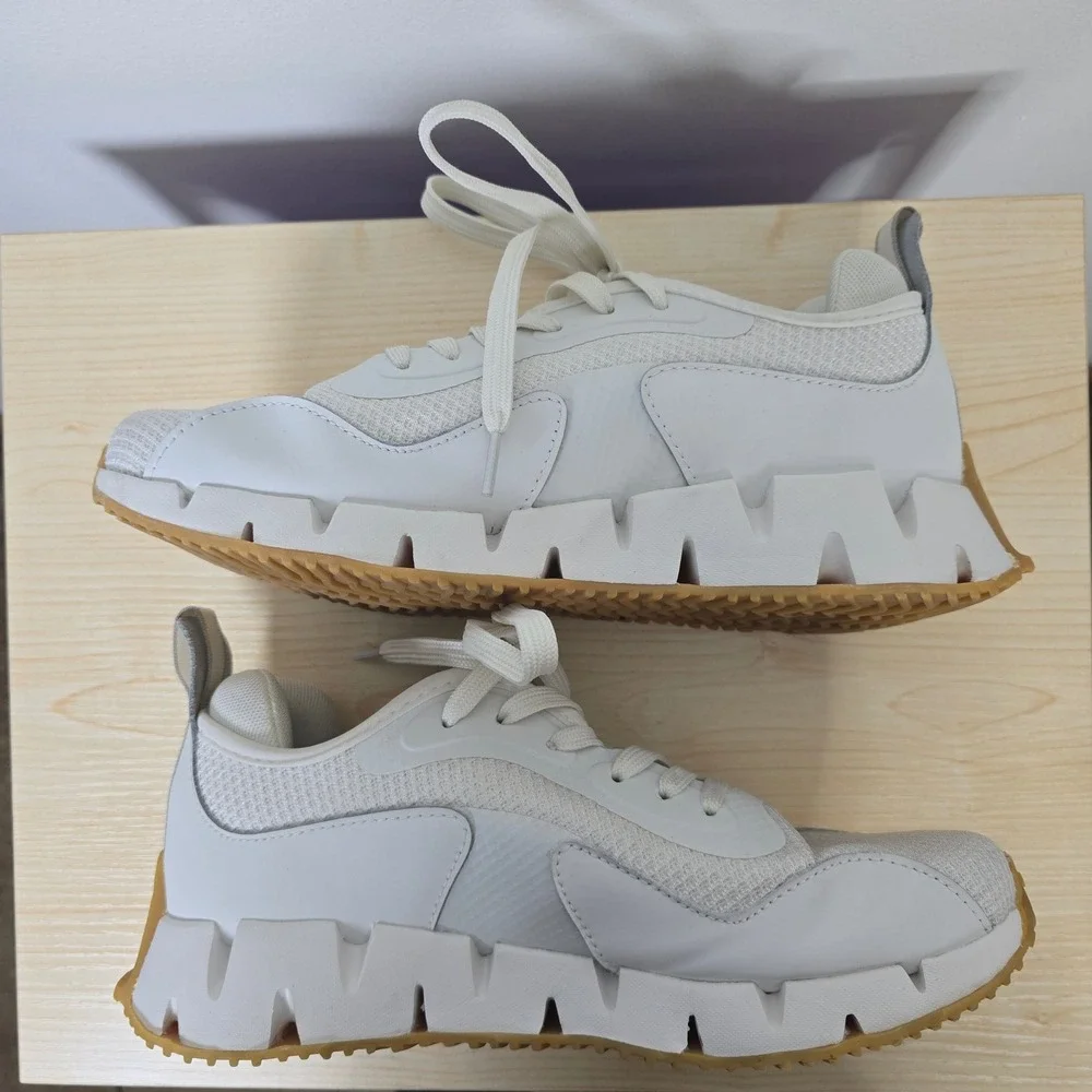 Reebok Zig Dynamica 4 Womens White Gum Athletic Sneakers Shoes Size 8 Low Top - Picture 6 of 8